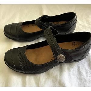 Taos Bravo US 8 Women's Sandals Mary Jane Shoes Comfort Footwear Black NWOT